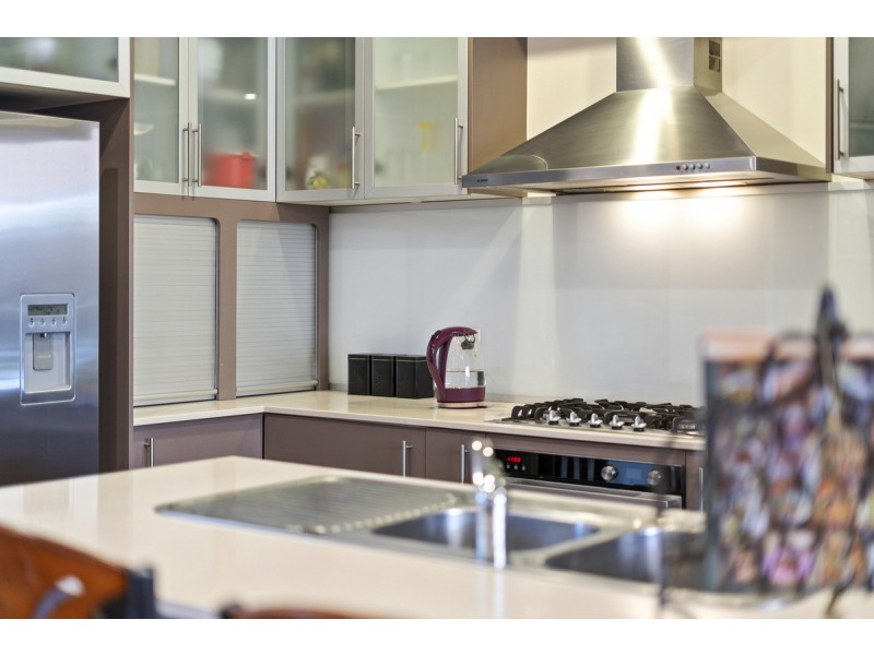 1/3 Nankeen Avenue, Paradise Point QLD 4216