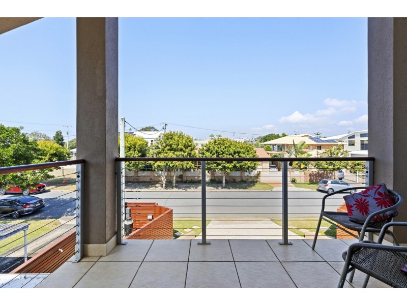 1/3 Nankeen Avenue, Paradise Point QLD 4216