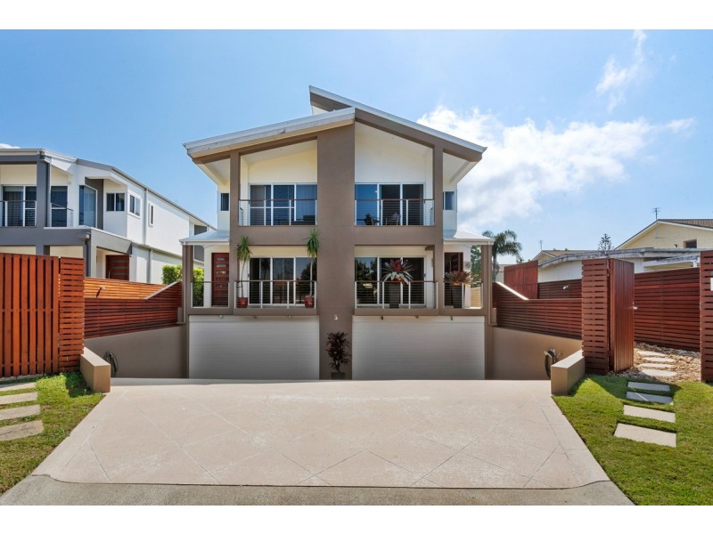 1/3 Nankeen Avenue, Paradise Point QLD 4216