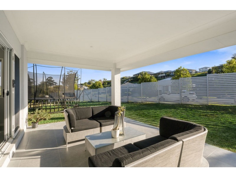 16 Northern Skies Terrace, Maudsland QLD 4210