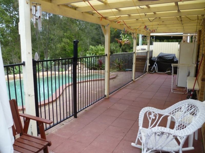 15 River Oak Drive, Helensvale QLD 4212