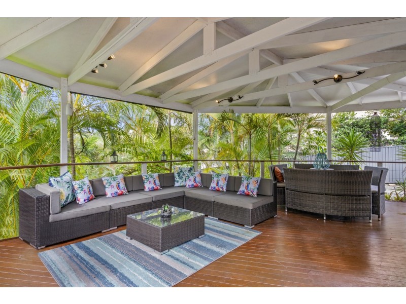 12 Benalla Court, Parkwood QLD 4214