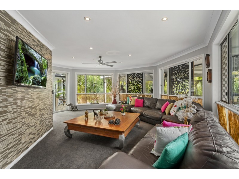 12 Benalla Court, Parkwood QLD 4214