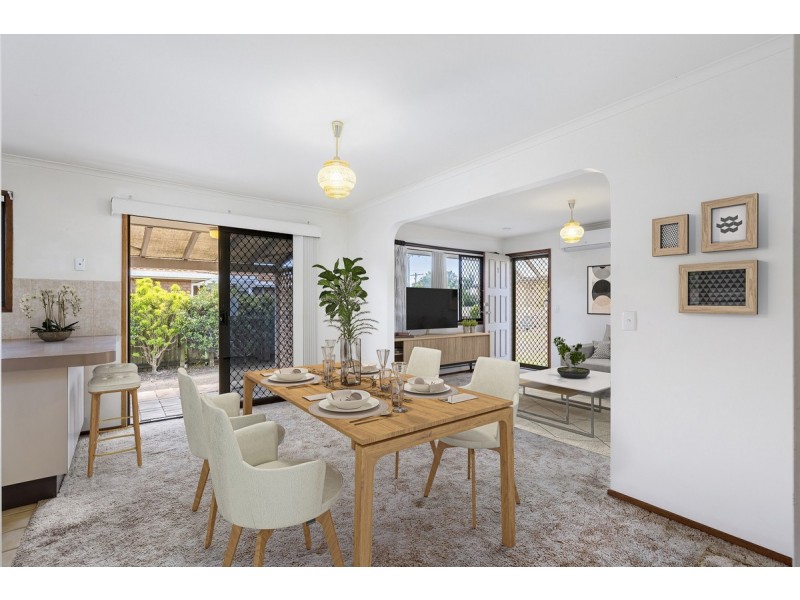 1/49 Government Road, Labrador QLD 4215