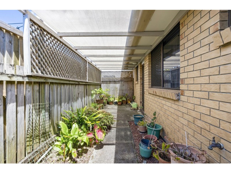 1/49 Government Road, Labrador QLD 4215