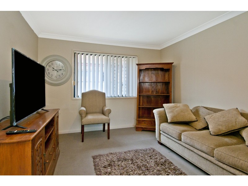 13 Tomah Street, Pacific Pines QLD 4211