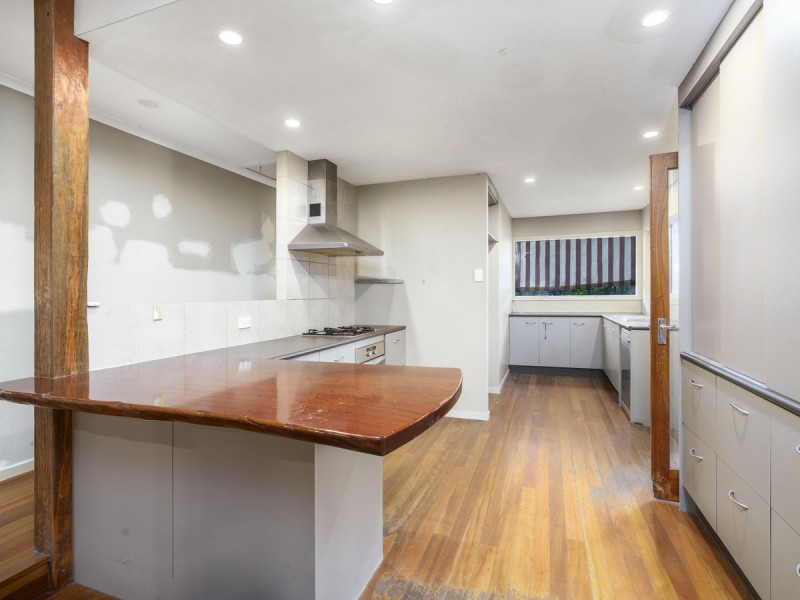 28 Mitchell Avenue, Molendinar QLD 4214