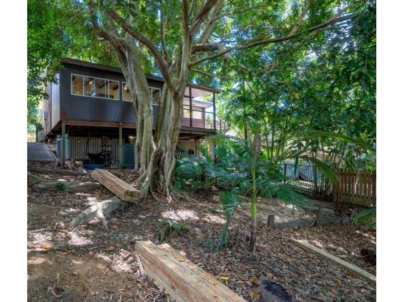 28 Mitchell Avenue, Molendinar QLD 4214