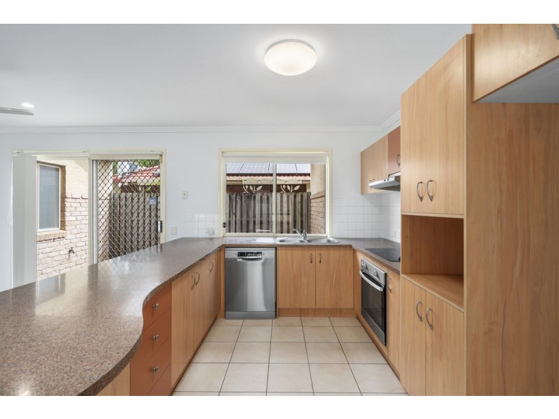 85 Lindfield Road, Helensvale QLD 4212