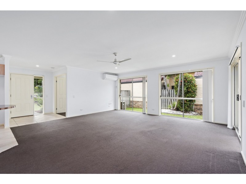 85 Lindfield Road, Helensvale QLD 4212