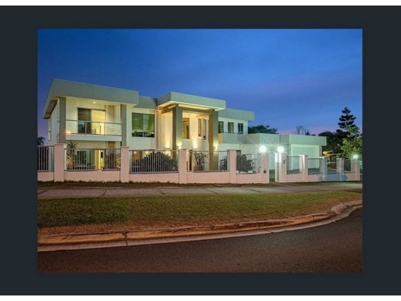 41 Salvado Drive, Pacific Pines QLD 4211