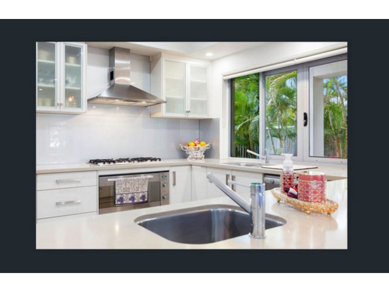 41 Salvado Drive, Pacific Pines QLD 4211