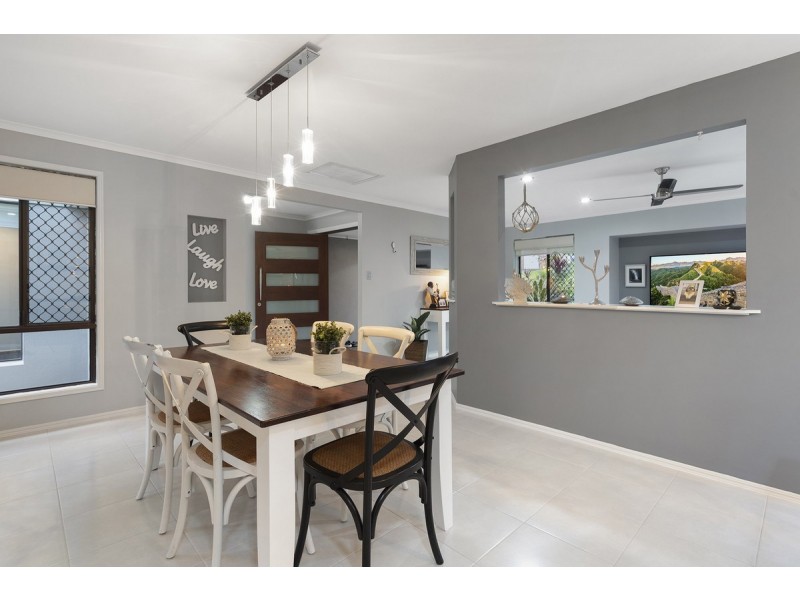 6 Eildon Place, Helensvale QLD 4212