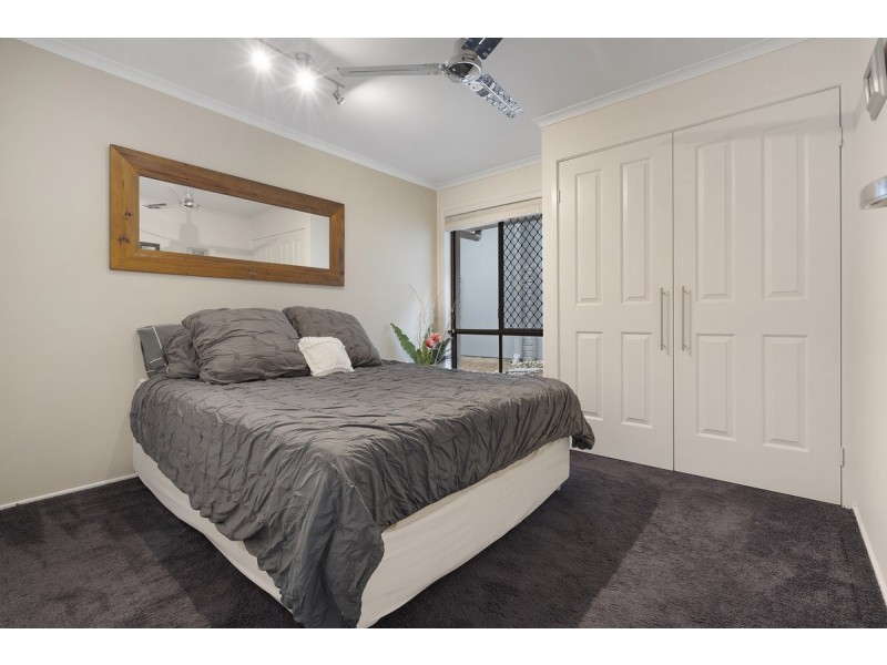 6 Eildon Place, Helensvale QLD 4212