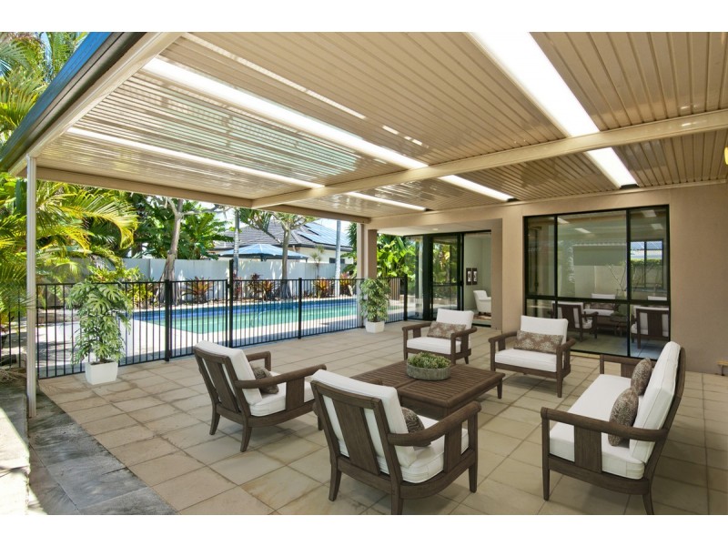 11 Waterside Esplanade, Helensvale QLD 4212