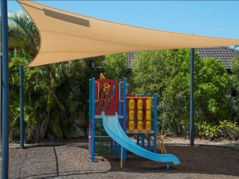 11 Waterside Esplanade, Helensvale QLD 4212