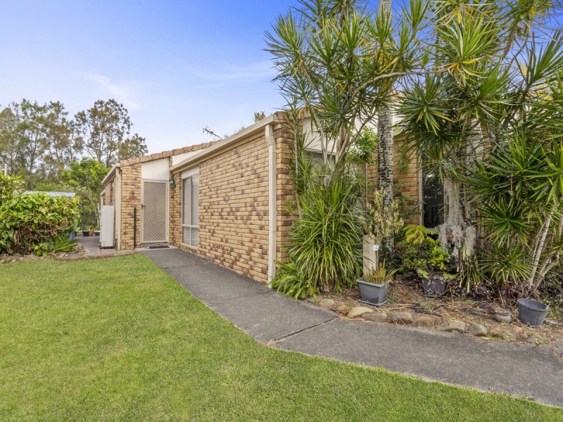 15 River Oak Drive, Helensvale QLD 4212