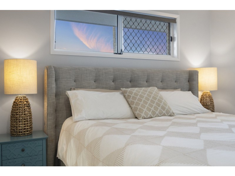 8 Elanda Place, Helensvale QLD 4212