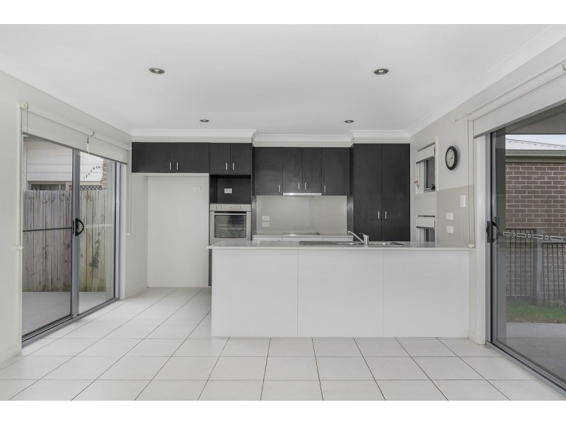 60 Carnarvon Court, Pimpama QLD 4209