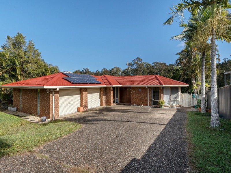 34 Cootharaba Drive, Helensvale QLD 4212