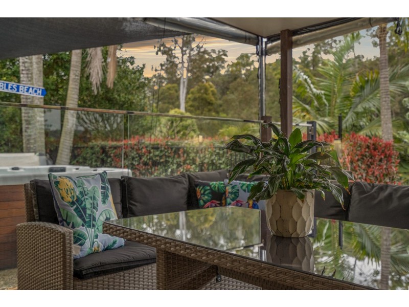 15 Nottinghill Place, Oxenford QLD 4210