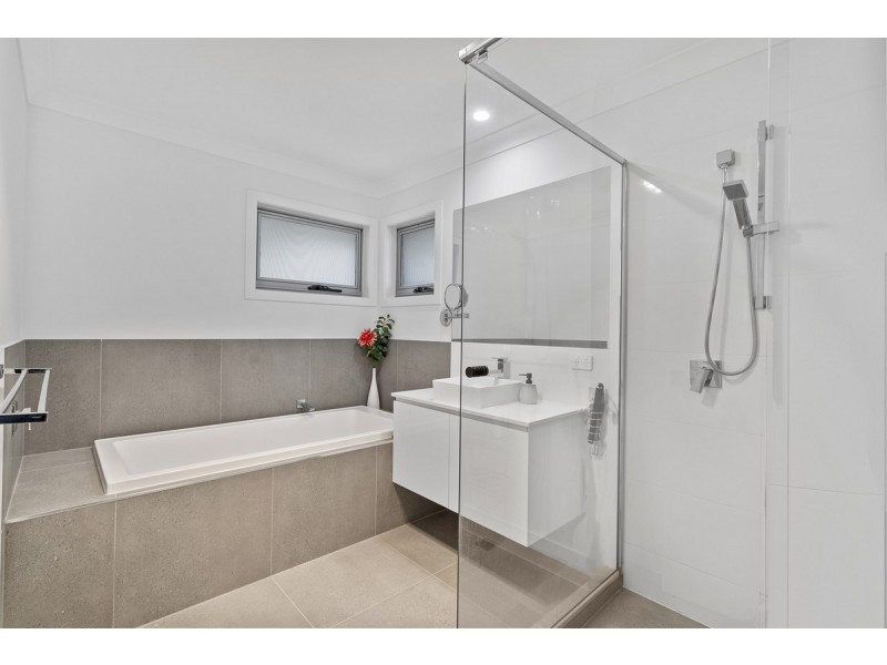 1/2 Baines Court, Pimpama QLD 4209