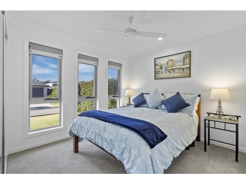 1/2 Baines Court, Pimpama QLD 4209