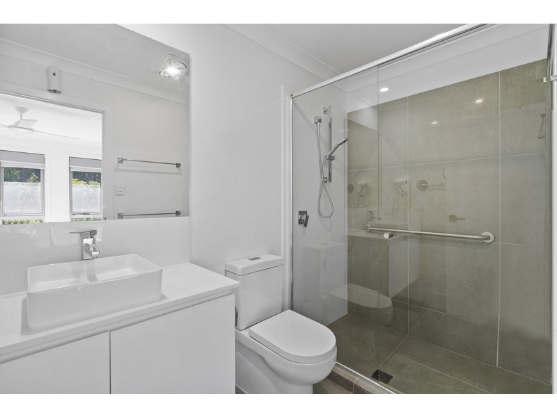 1/2 Baines Court, Pimpama QLD 4209