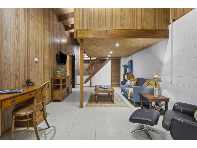 127 Skyline Terrace, Burleigh Heads QLD 4220