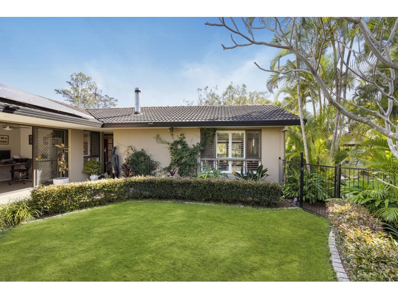 5 Sorell Place, Helensvale QLD 4212