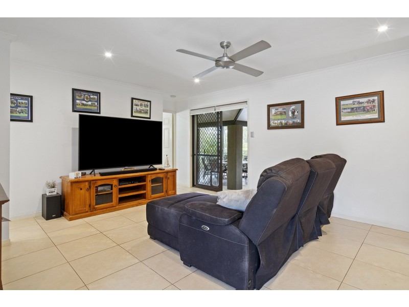 5 Sorell Place, Helensvale QLD 4212