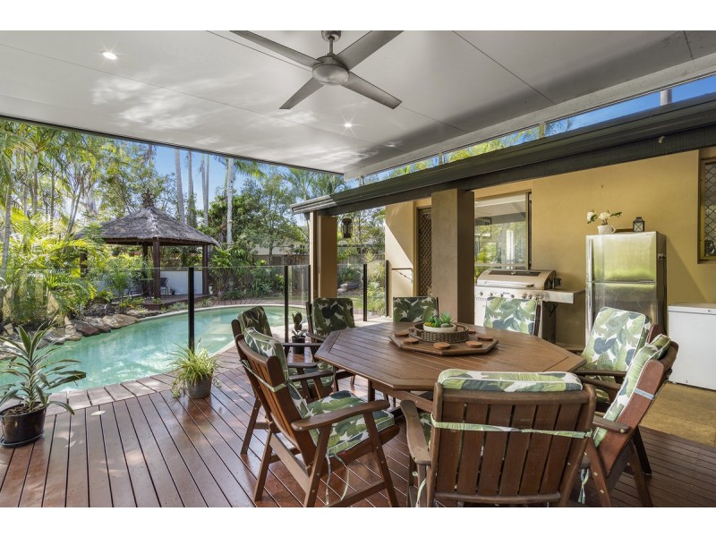 5 Sorell Place, Helensvale QLD 4212