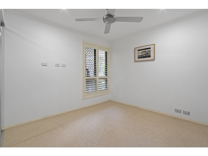 5 Sorell Place, Helensvale QLD 4212