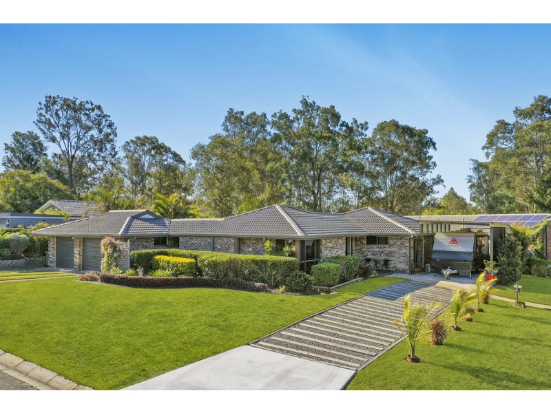 4 Calder Crescent, Helensvale QLD 4212