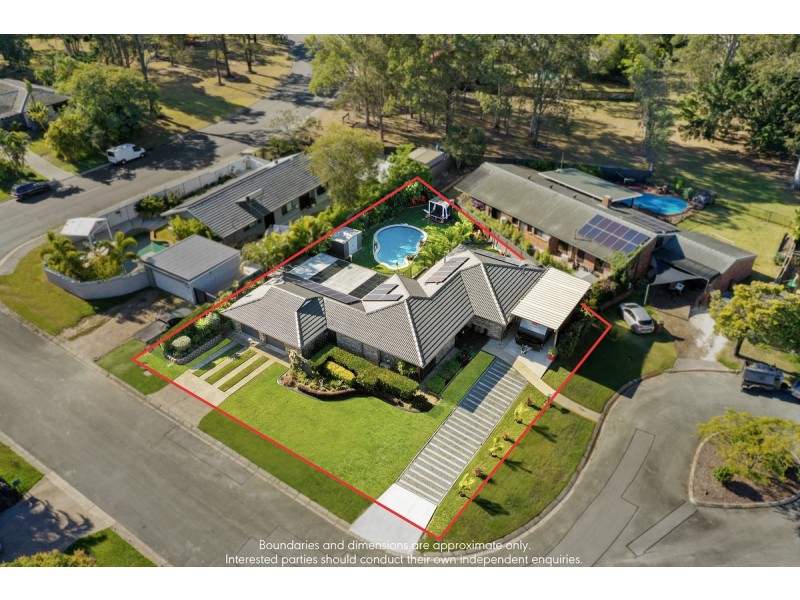 4 Calder Crescent, Helensvale QLD 4212