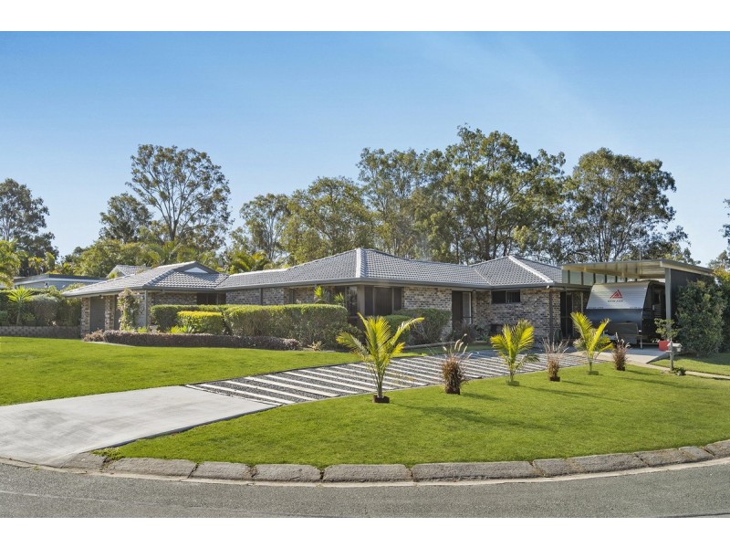 4 Calder Crescent, Helensvale QLD 4212