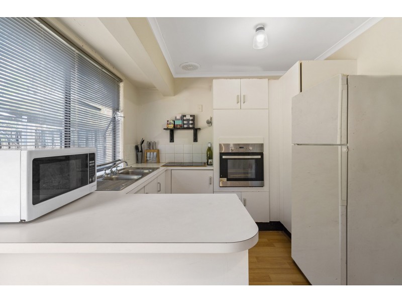 8/24 Cannington Place, Helensvale QLD 4212