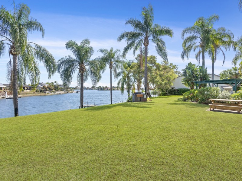 50/111-113 Markeri Street, Mermaid Waters QLD 4218