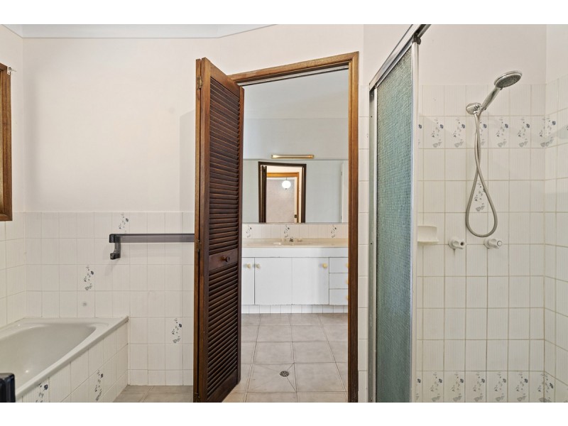 25 Lindfield Road, Helensvale QLD 4212