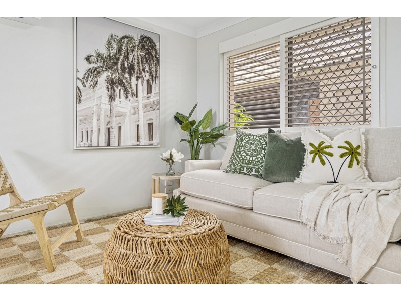 42 Latrobe Avenue, Helensvale QLD 4212