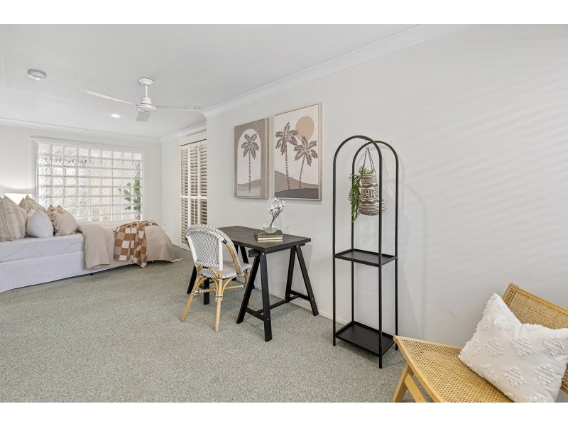 42 Latrobe Avenue, Helensvale QLD 4212