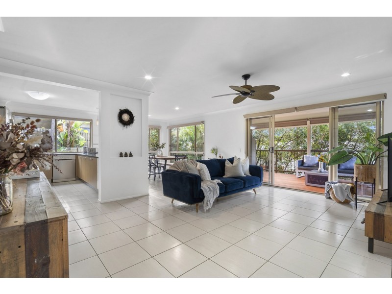 5 Silver Dawn Crescent, Oxenford QLD 4210