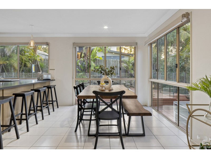 5 Silver Dawn Crescent, Oxenford QLD 4210