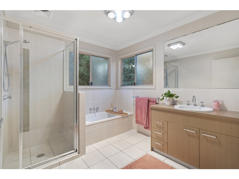 5 Silver Dawn Crescent, Oxenford QLD 4210