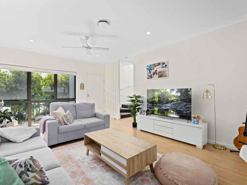 63/1 Lyra Avenue, Hope Island QLD 4212
