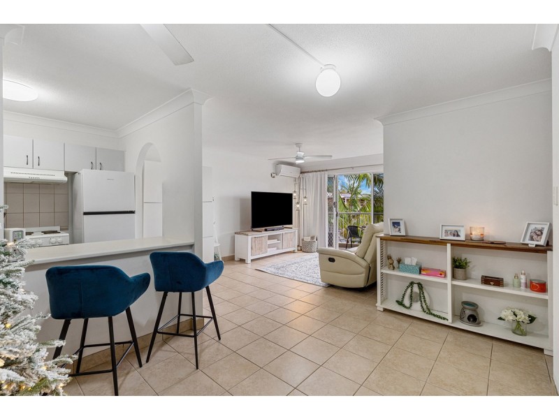 6/27 Peninsular Drive, Surfers Paradise QLD 4217