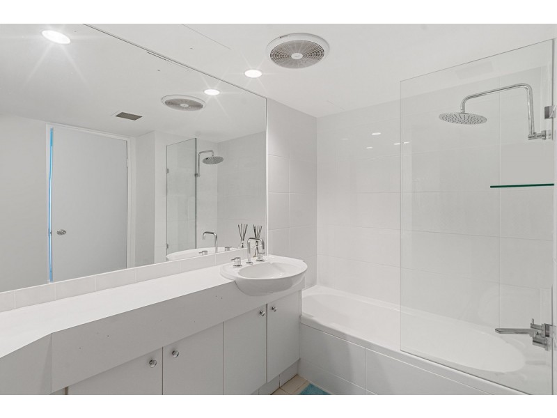 6/27 Peninsular Drive, Surfers Paradise QLD 4217