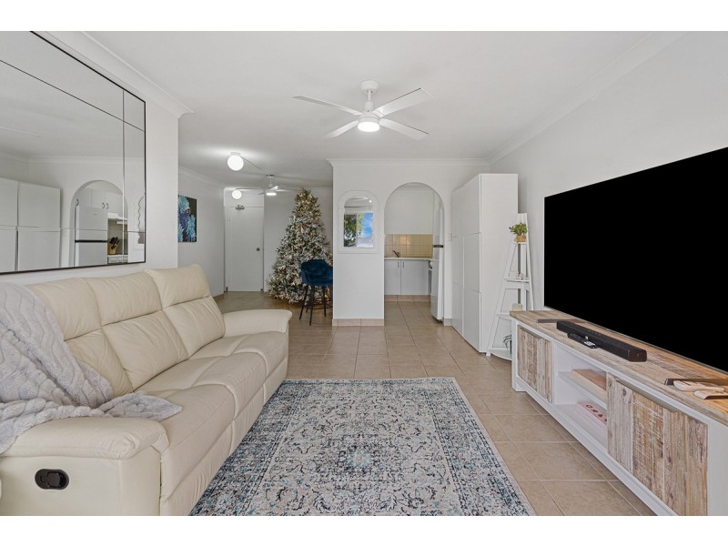 6/27 Peninsular Drive, Surfers Paradise QLD 4217