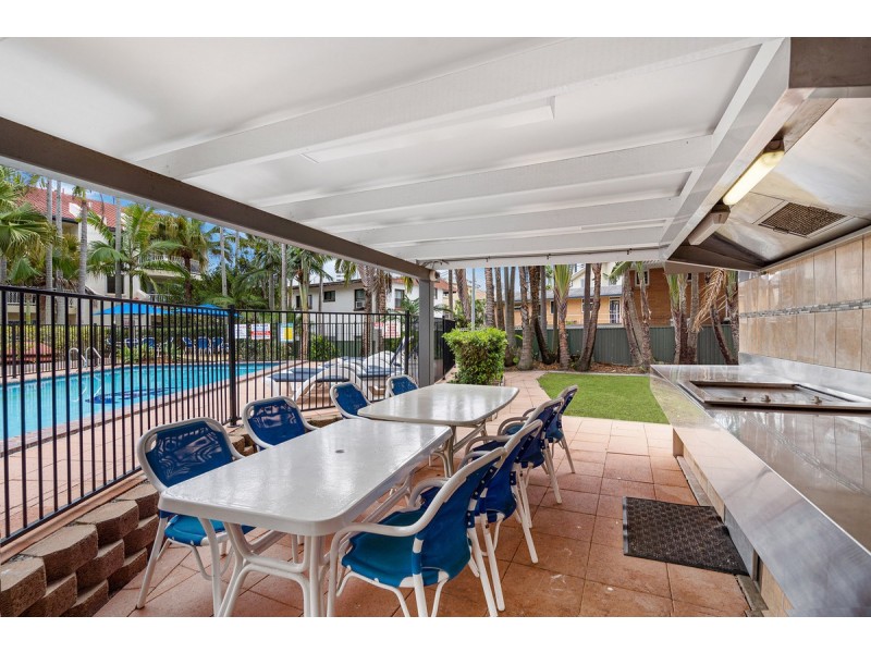 6/27 Peninsular Drive, Surfers Paradise QLD 4217