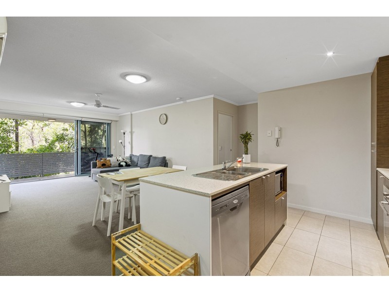 5/154 Musgrave Avenue, Southport QLD 4215